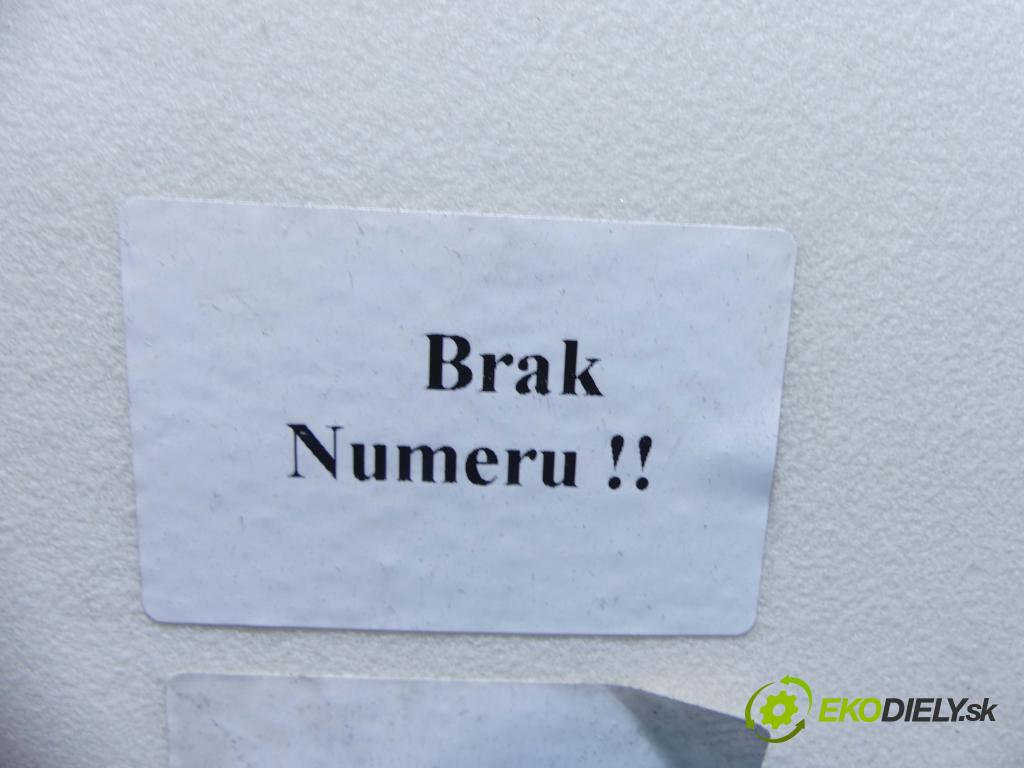 Peugeot 405 1.9 TD 90 HP manual 66 kW 1905 cm3 4- chladič klimatizácie  (Chladiče klimatizácie)