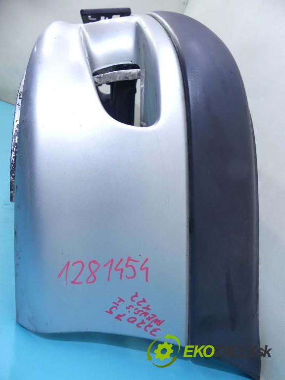 Toyota Avensis I T22 1997-2003 2.0 D4D 110 HP manual 81 kW 1995 cm3 5- nárazník predné  (Ostatné)