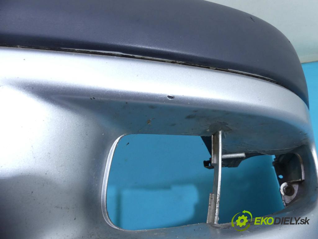 Toyota Avensis I T22 1997-2003 2.0 D4D 110 HP manual 81 kW 1995 cm3 5- nárazník predné  (Ostatné)