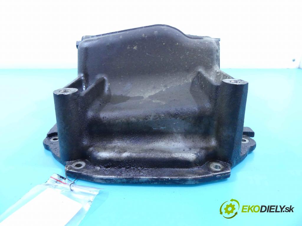 Chrysler Pt cruiser 2.4 T 182KM manual 134 kW 2429 cm3 3- vana olejová 04884387AC (Olejové vany)