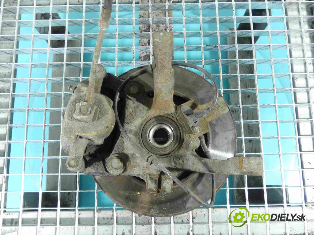 Chrysler Pt cruiser 2.4 T 182KM manual 134 kW 2429 cm3 3- náboj pravé  (Náboje)