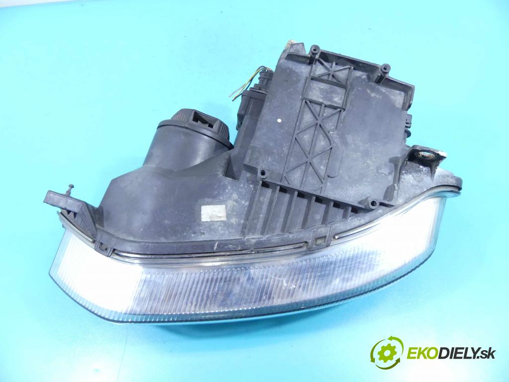 Alfa romeo 156 2.4 jtd 136 HP manual 100 kW 2387 cm3 5- Reflektor: pravý 60620134 (Pravé)