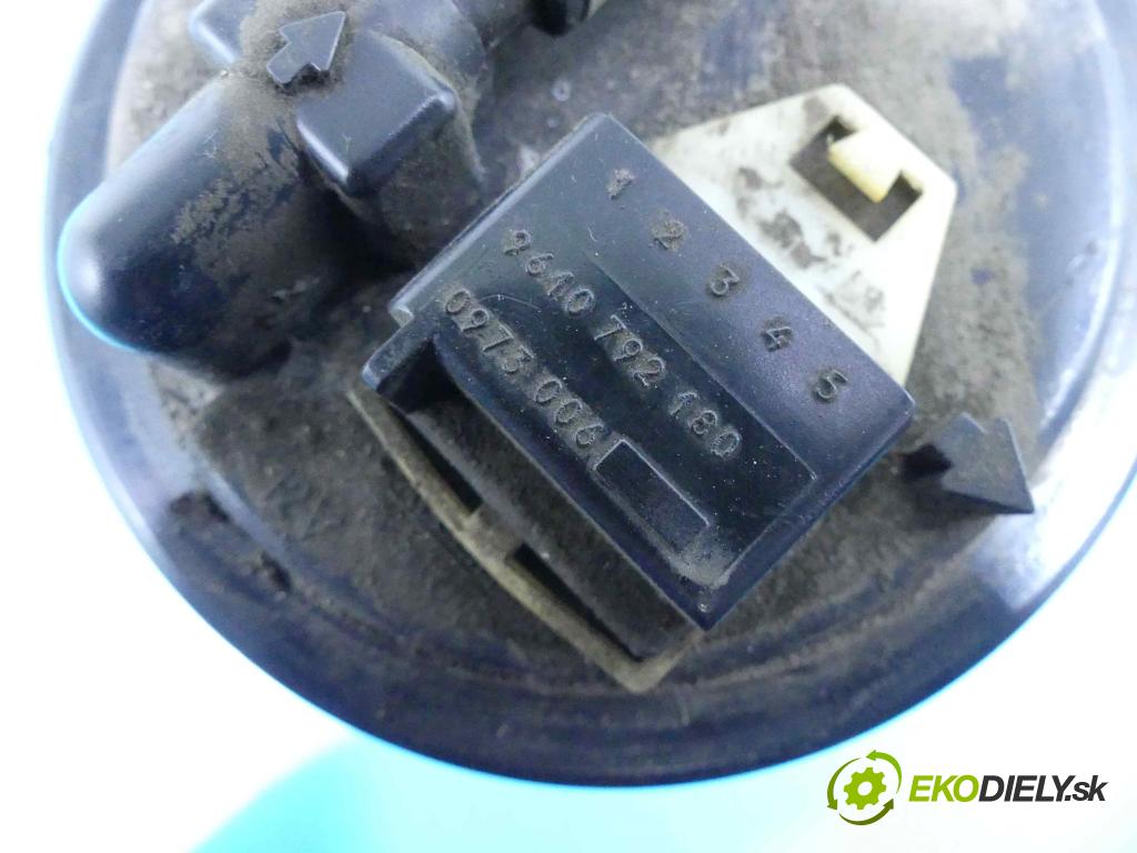 Citroen Xantia 1.6 8v 88 hp manual 65 kW 1580 cm3 5- čerpadlo paliva 9610792180
