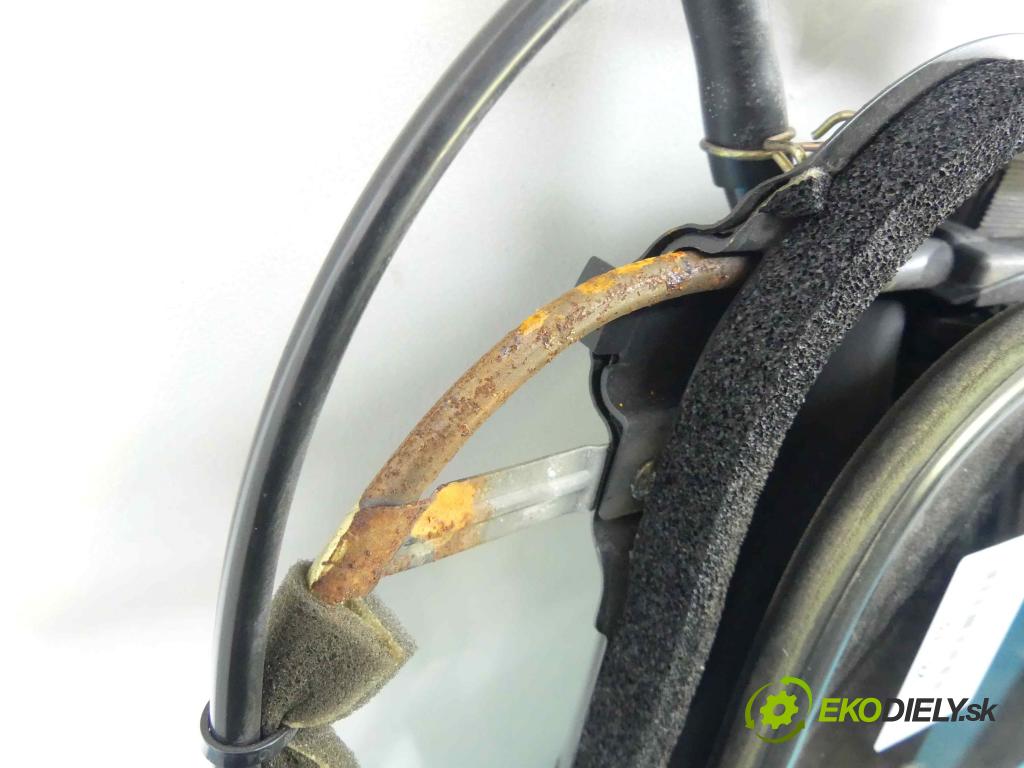 Kia Sportage II 2004-2010 2.0 16v 141 hp manual 104 kW 1975 cm3 5- Střešní okno:  (Okna karoserie)