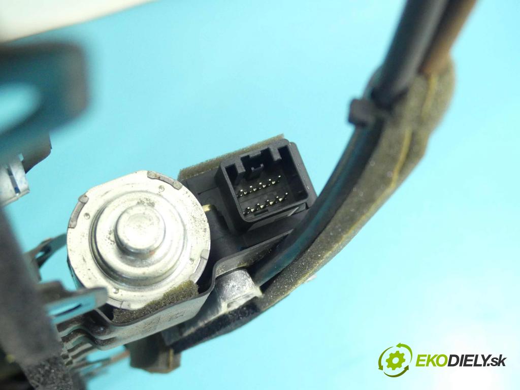 Kia Sportage II 2004-2010 2.0 16v 141 hp manual 104 kW 1975 cm3 5- Střešní okno:  (Okna karoserie)