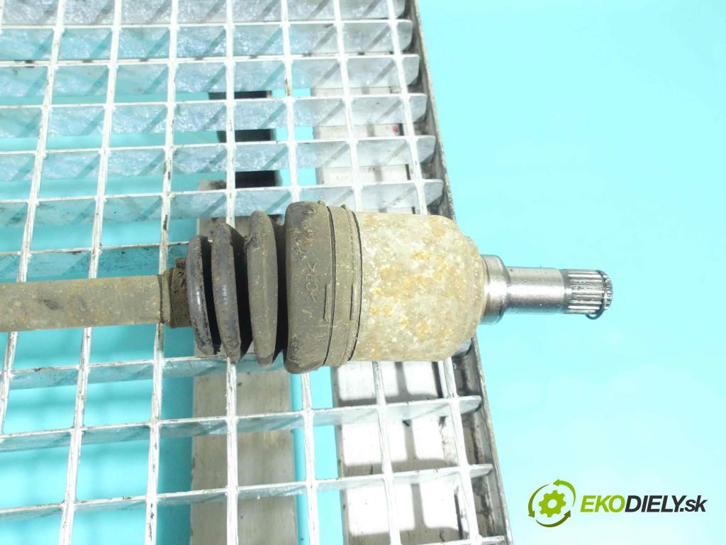 Fiat Punto Grande 1.4 77 HP manual 57 kW 1368 cm3 5- poloos pravé  (Poloosy)