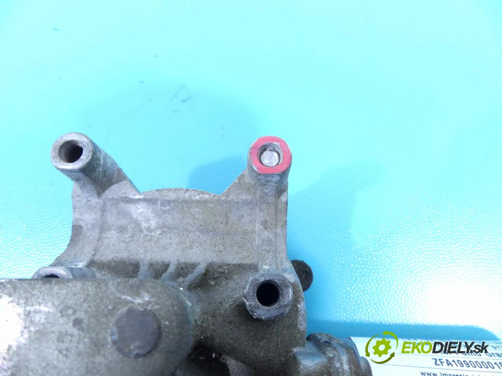 Fiat Punto Grande 1.4 77 HP manual 57 kW 1368 cm3 5- motor stieračov predné