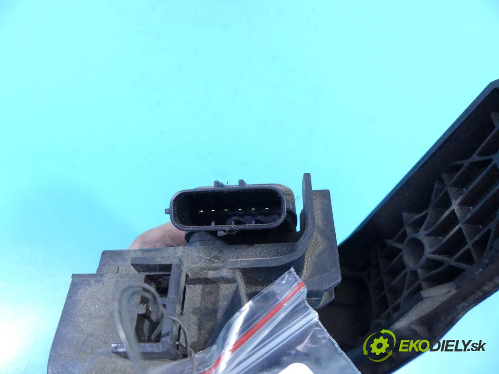 Skoda Octavia II 2004-2013 1.9 tdi 105 HP manual 77 kW 1896 cm3 5- pedále 1K1721503P (Pedále)