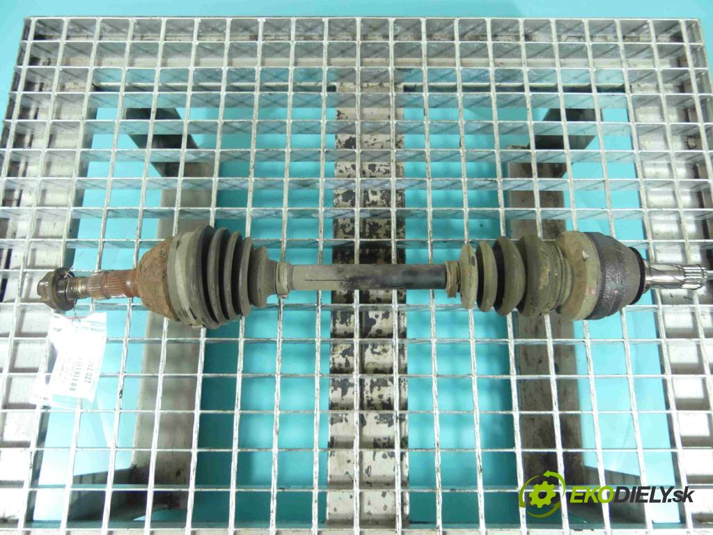 Opel Astra III 2004-2014 1.6 16v 116 HP manual 85 kW 1598 cm3 5- poloos ľavé  (Poloosy)