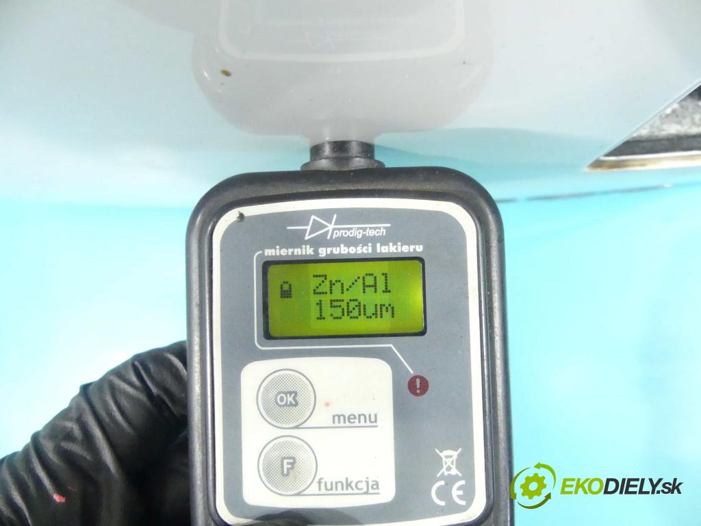 Seat Altea 1.6 tdi 90 hp manual 66 kW 1598 cm3 5- zadní kufrové dveře  (Zadní kapoty)