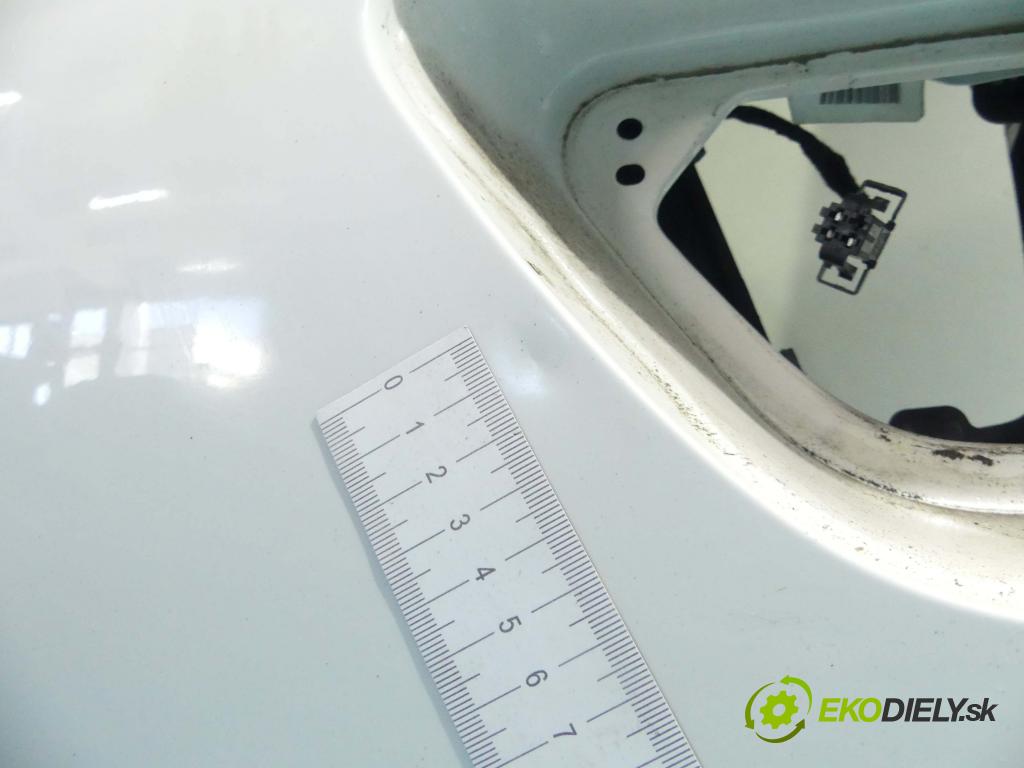 Seat Altea 1.6 tdi 90 hp manual 66 kW 1598 cm3 5- zadní kufrové dveře  (Zadní kapoty)