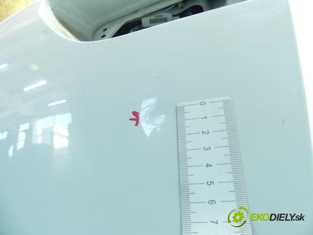 Seat Altea 1.6 tdi 90 hp manual 66 kW 1598 cm3 5- zadní kufrové dveře  (Zadní kapoty)