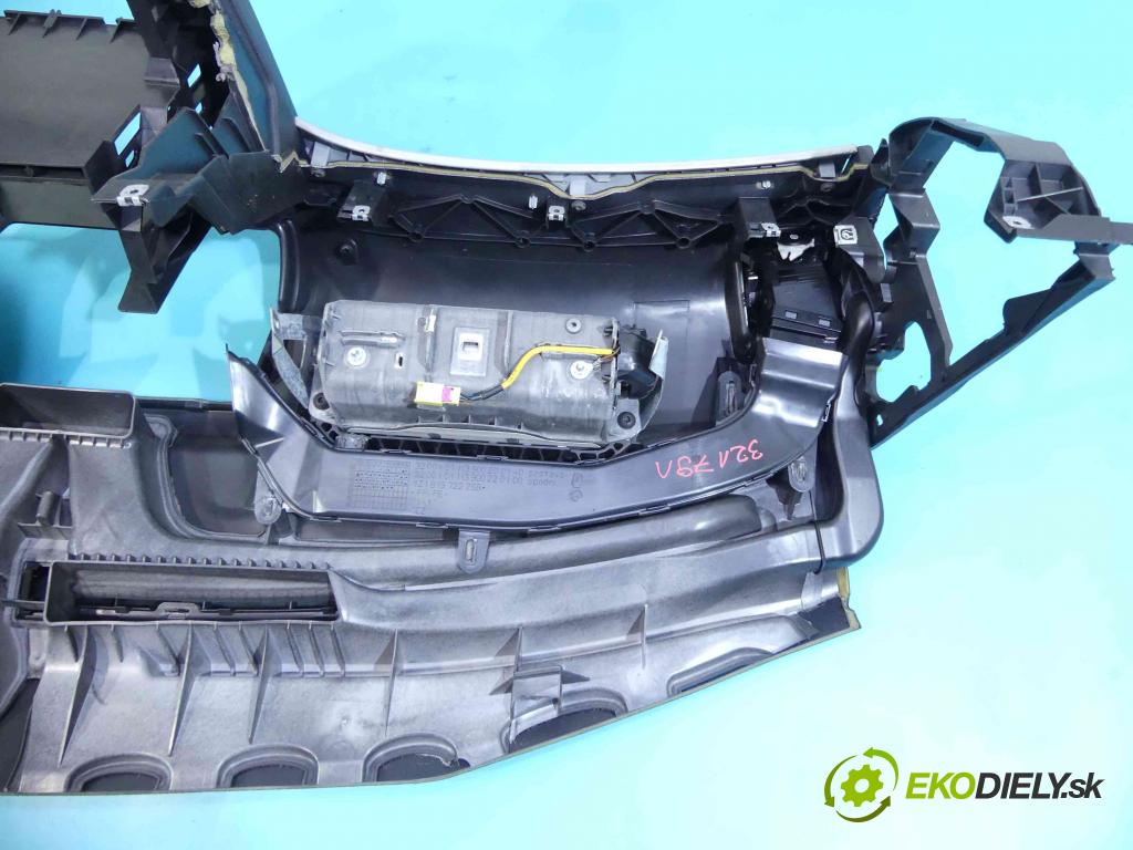 Skoda Octavia II 2004-2013 1.9 tdi 105 HP manual 77 kW 1896 cm3 5- kokpit,pristrojová doska rozdeľovacia