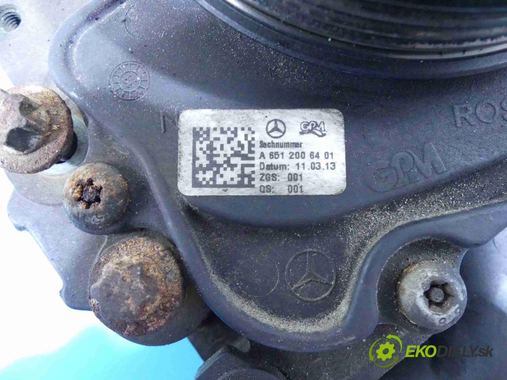 Mercedes E W212 2009-2016 2,2.0 CDI 136hp automatic 100 kW 2143 cm3 4- čerpadlo vody A6512006401 (Vodní pumpy)