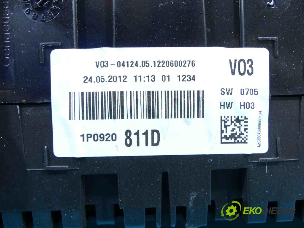 Seat Altea 1.6 tdi 90 HP manual 66 kW 1598 cm3 5- prístrojovka/ budíky 1P0920811D (Prístrojové dosky, displeje)