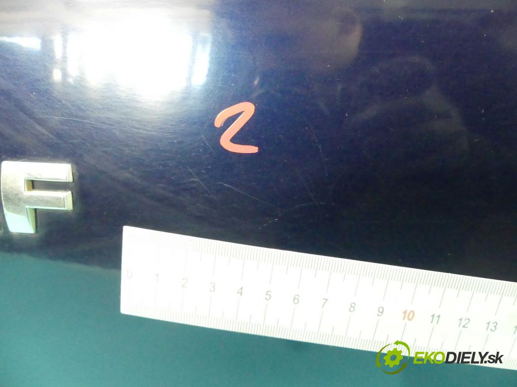 Vw Golf IV 1997-2003 1.4 16v 75 HP manual 55 kW 1390 cm3 5- zadna kufor (Zadné kapoty)