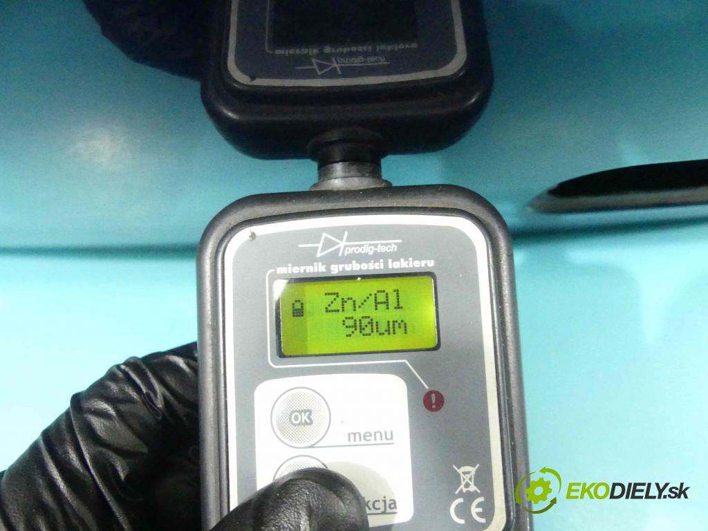 Vw Golf IV 1997-2003 1.4 16v 75 HP manual 55 kW 1390 cm3 5- zadna kufor (Zadné kapoty)