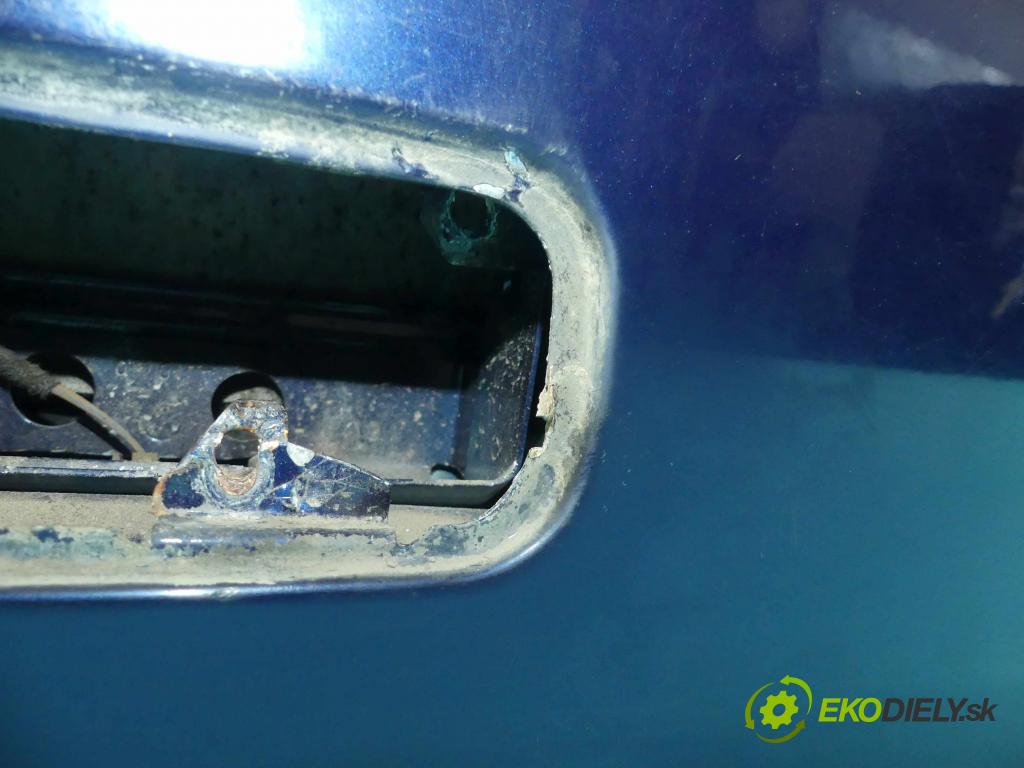 Vw Golf IV 1997-2003 1.4 16v 75 HP manual 55 kW 1390 cm3 5- zadna kufor (Zadné kapoty)