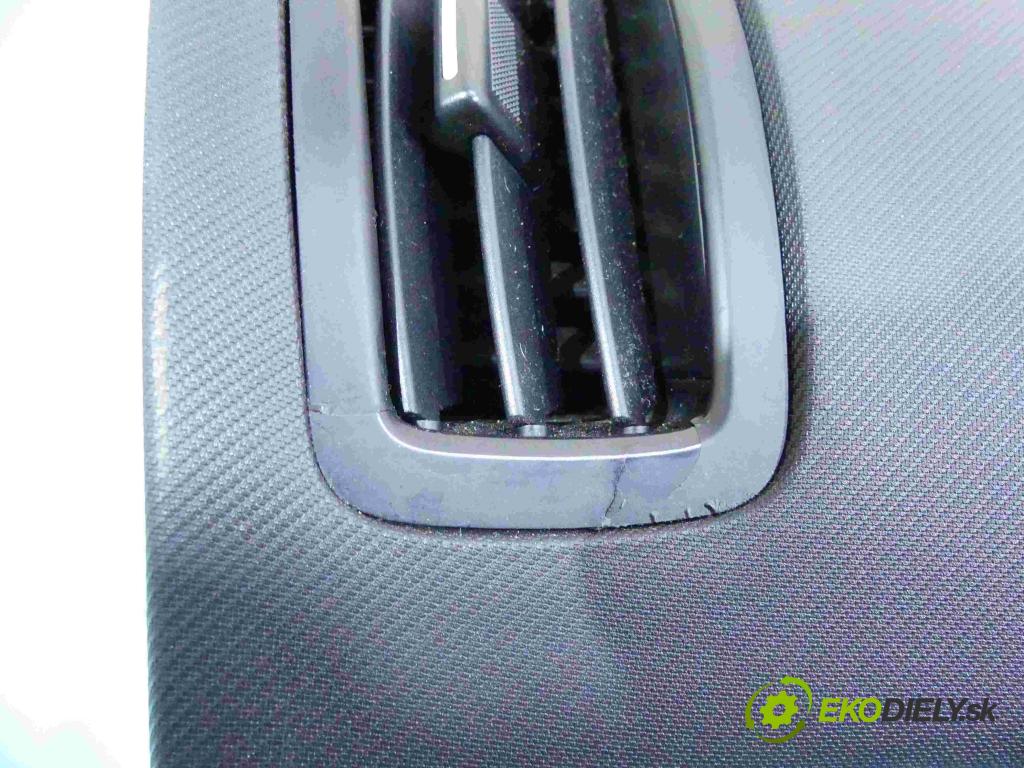 Kia Ceed I 2006-2012 1.6 16v 126 HP manual 93 kW 1591 cm3 3- kokpit,pristrojová doska rozdeľovacia