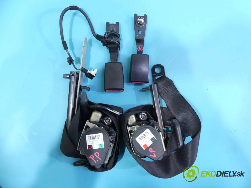 Smart Forfour I 2004-2006 1.5 16v 109 HP manual 80 kW 1499 cm3 5- kokpit,pristrojová doska rozdeľovacia
