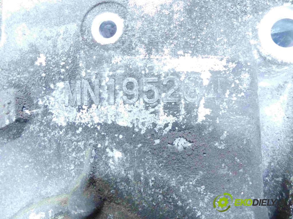 Smart Forfour I 2004-2006 1.5 16v 109 hp manual 80 kW 1499 cm3 5- obal vačkový MN195284 (Kryty motora)