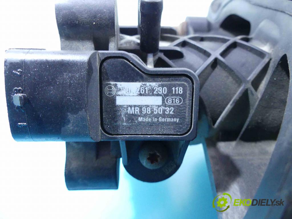 Smart Forfour I 2004-2006 1.5 16v 109 HP manual 80 kW 1499 cm3 5- zvod nasávací 0261230118 (Sacie potrubia)