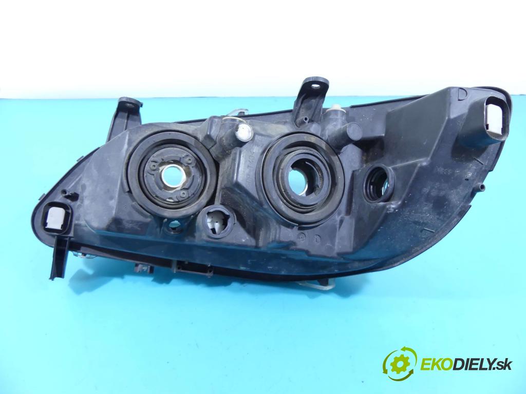 Opel Zafira A 1999-2005 2.0 dti 101 HP manual 74 kW 1995 cm3 5- Reflektor: pravý  (Pravé)