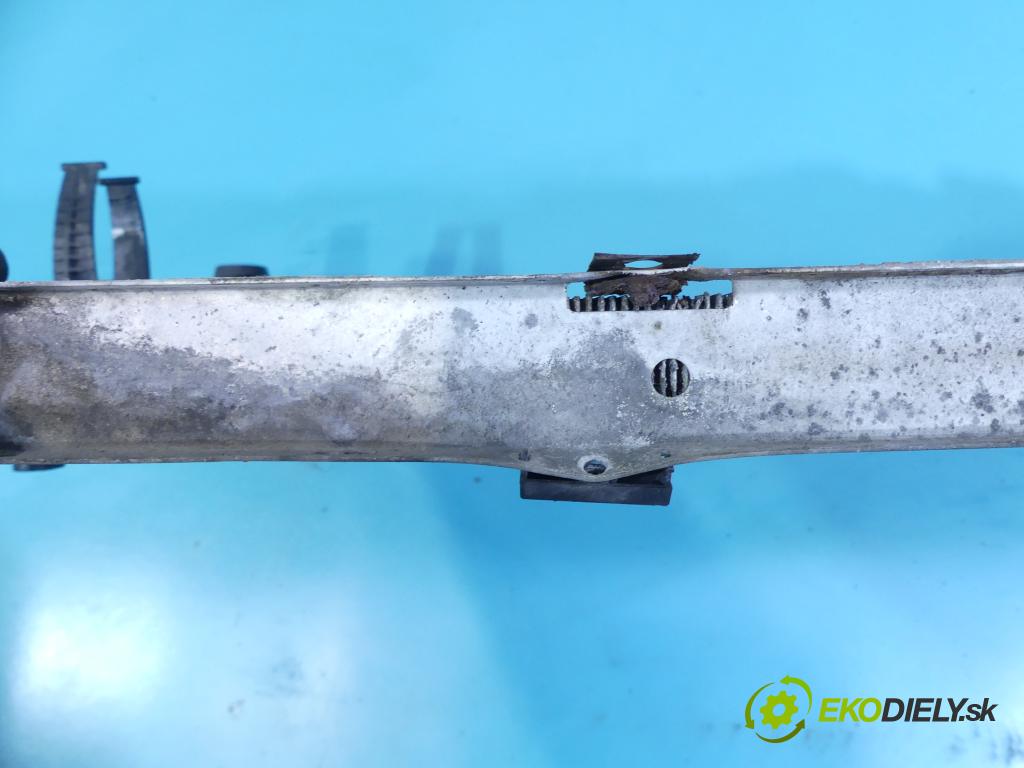 Vw Transporter T4 1990-2003 2.4d 77 HP manual 57 kW 2370 cm3 5- chladič  (Chladiče)