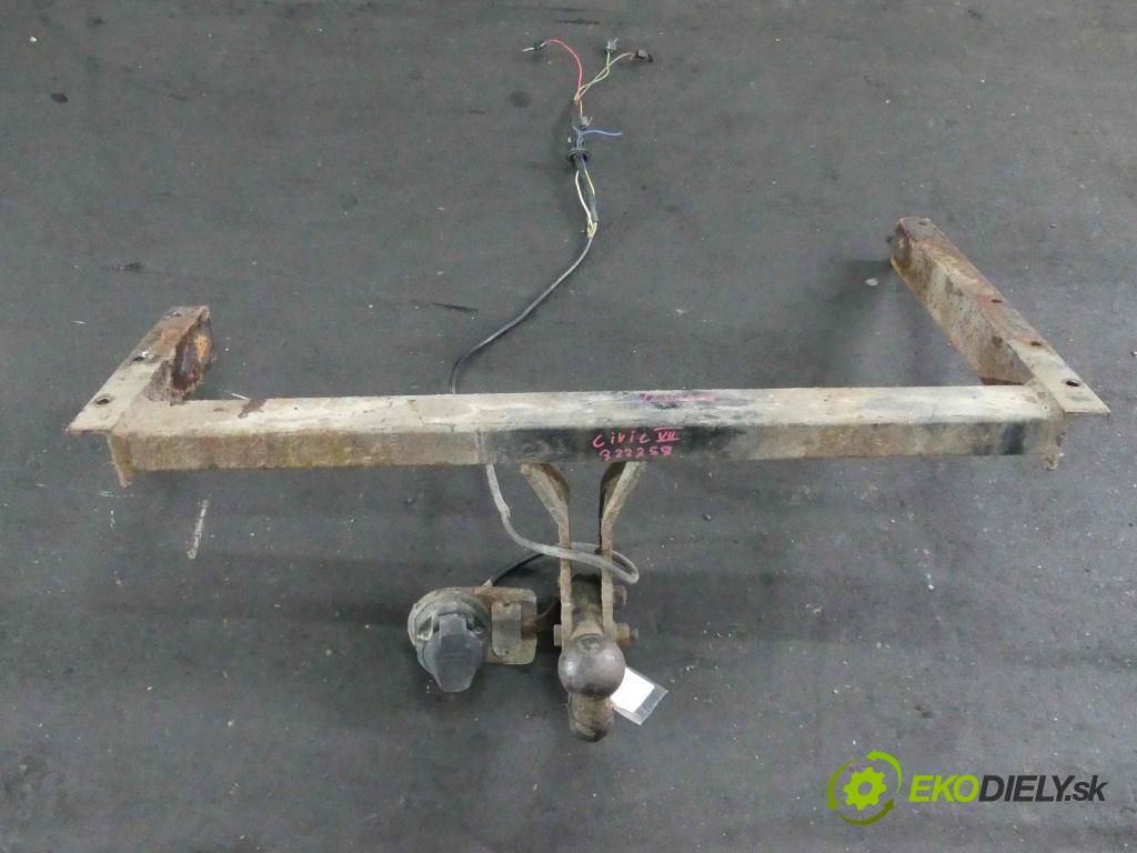 Honda Civic VII 2000-2006 1.7 cdti 101 hp manual 74 kW 1686 cm3 5- oko tažné 