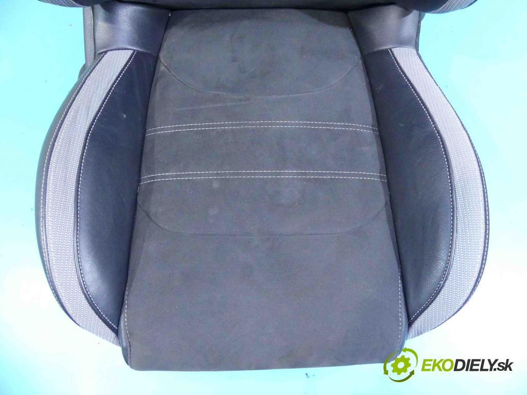 DS 4 2015-2020 1.6 hdi 120 HP automatic 88 kW 1560 cm3 5- Sedačka pravý  (Sedačky, sedadlá)