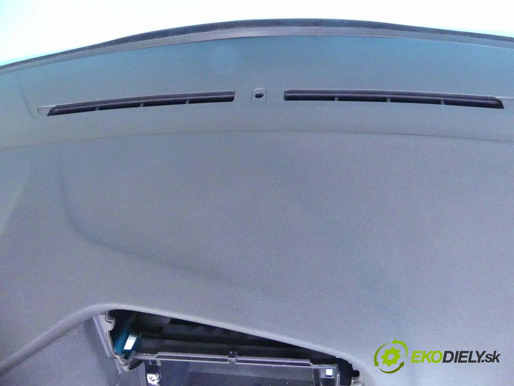 Citroen C4 II 2010-2017 1.6 hdi 111KM manual 82 kW 1560 cm3 5- kokpit,pristrojová doska rozdeľovacia