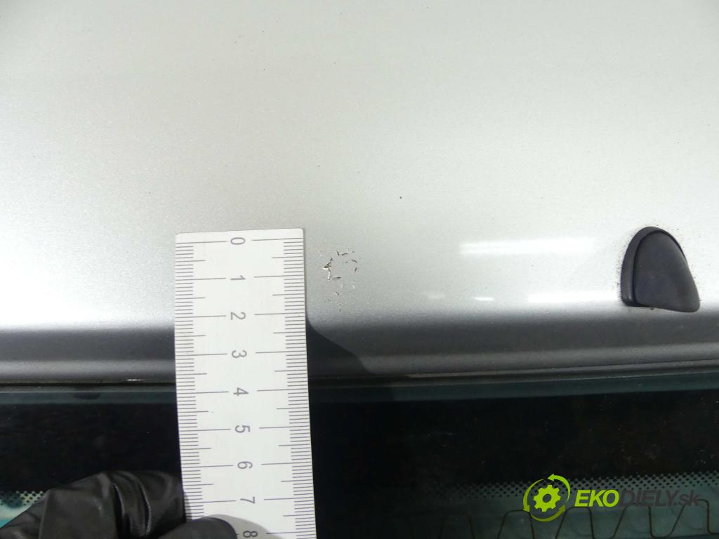 Opel Corsa C 2000-2006 1.2 16v 75 hp manual 55 kW 1199 cm3 5- zadní kufrové dveře  (Zadní kapoty)