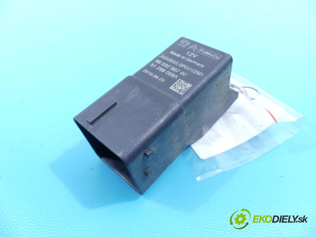 Ford C-Max II 2010-2019 1.5 tdci 120 HP manual 88 kW 1499 cm3 5- Relé: 9803299780 (Relé)