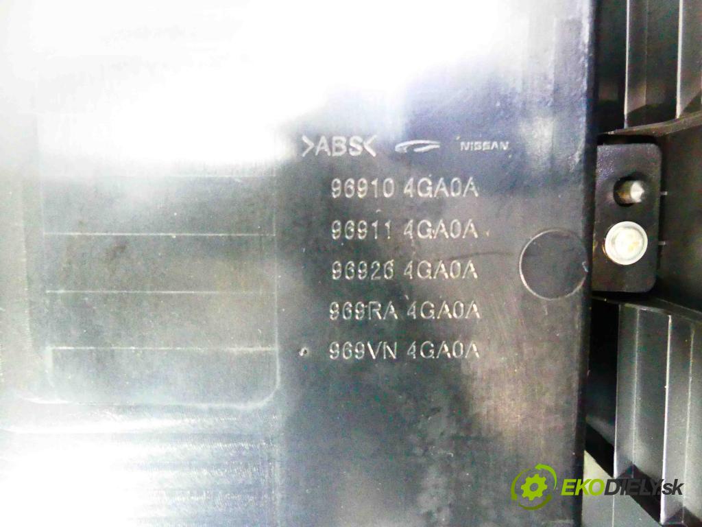 Infiniti Q50 I 2013-2017 2.0 T 211KM automatic 155 kW 1991 cm3 4- operadlo 969104GA0A (Lakťové opierky)