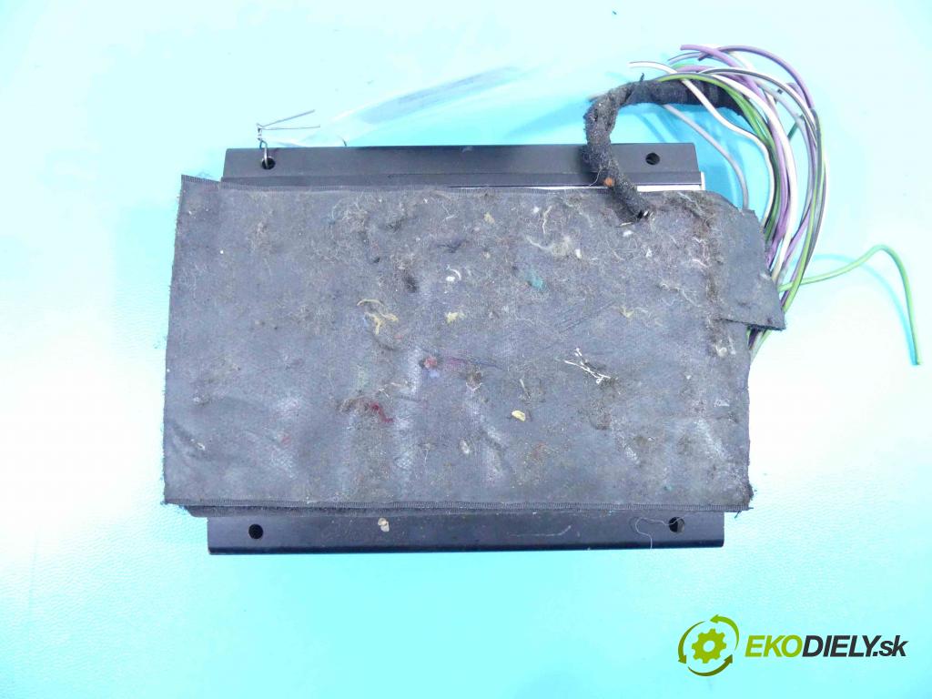 Peugeot 407 2.0 hdi 136 HP manual 100 kW 1997 cm3 5- Zesilovač:  (Zosilňovače)