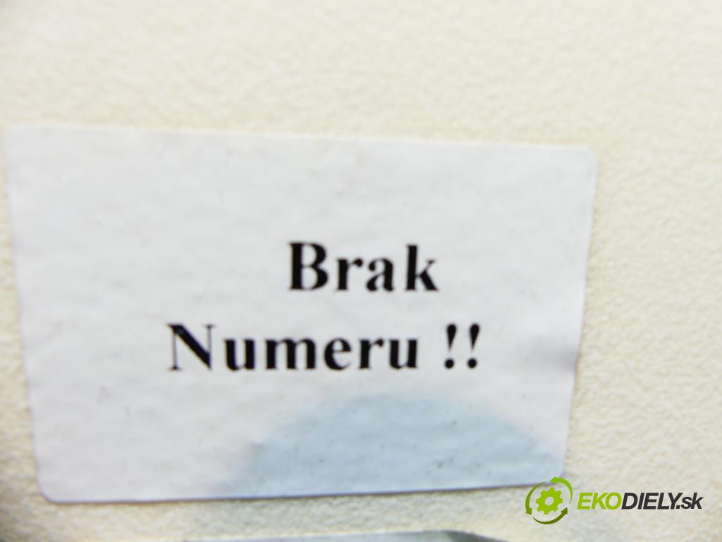 Hyundai Trajet 2.0 16v 136 HP manual 100 kW 1997 cm3 5- chladič voda: (Chladiče vody)