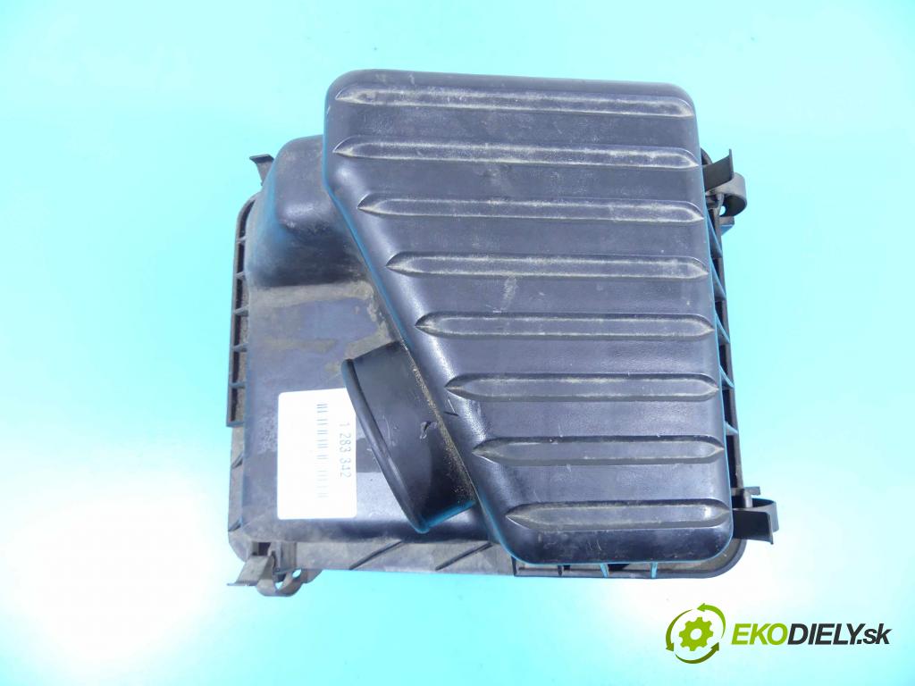 Hyundai Trajet 2.0 16v 136hp manual 100 kW 1997 cm3 5- obal filtra vzduchu 28110-38500 (Kryty filtrů)