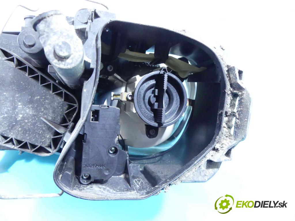 Vw Touran I 2003-2015 1.9 tdi 105 HP manual 77 kW 1896 cm3 5- Reflektor: pravý 2K0941006D (Pravé)