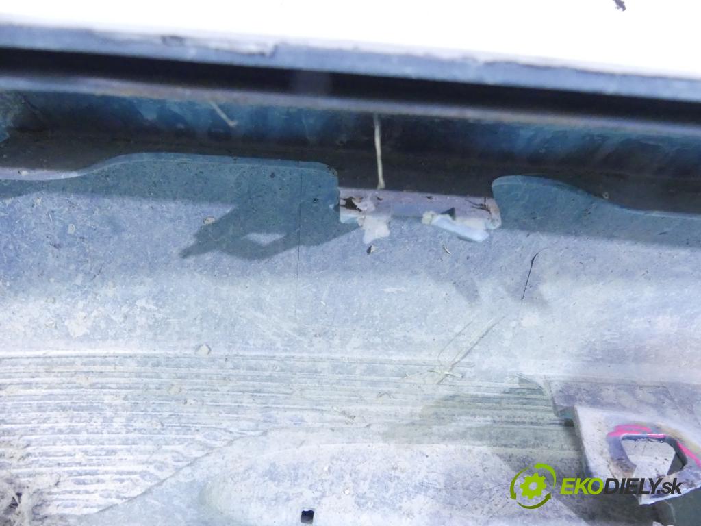 Nissan Micra K11 1992-2003 1.5d 57 hp manual 42 kW 1527 cm3 3- nárazník zadní