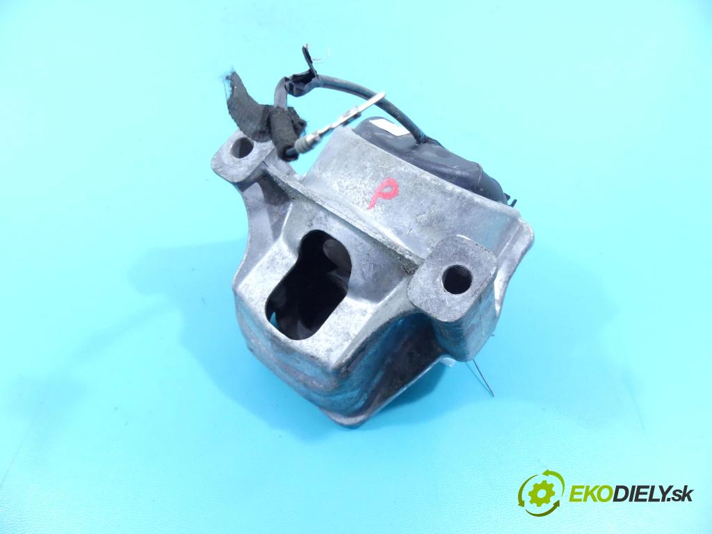 Audi A4 B8 2007-2015 2.7 tdi 190 HP automatic 140 kW 2698 cm3 4- airbag motora 8R0199381 (Držiaky motora)