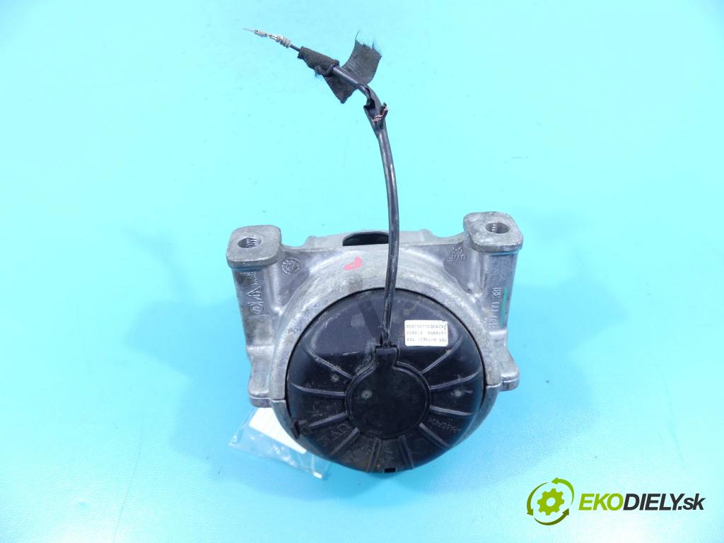 Audi A4 B8 2007-2015 2.7 tdi 190 HP automatic 140 kW 2698 cm3 4- airbag motora 8R0199381 (Držiaky motora)