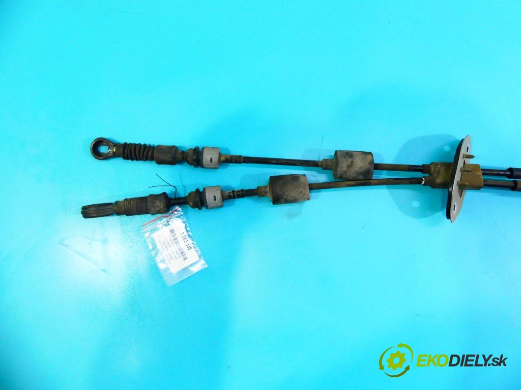 Hyundai I30 II 2012-2016 1.4 16v 100 HP manual 73,2 kW 1396 cm3 5- Páka: Změny: stupeň,rýchlosť  (Rýchlostné páky / kulisy)