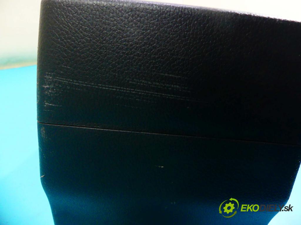 Hyundai I30 II 2012-2016 1.4 16v 100 HP manual 73,2 kW 1396 cm3 5- operadlo 84610-A6000 (Lakťové opierky)