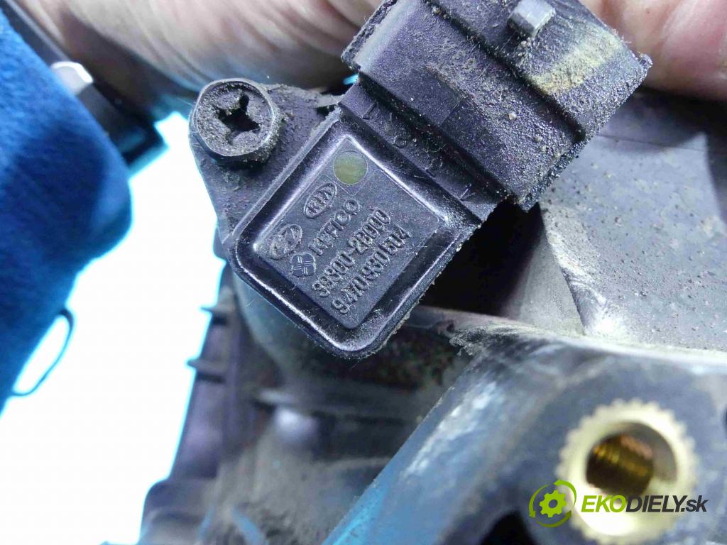 Kia Ceed I 2006-2012 1.6 16v 126 HP manual 93 kW 1591 cm3 3- zvod nasávací 39300-2B000 (Sacie potrubia)