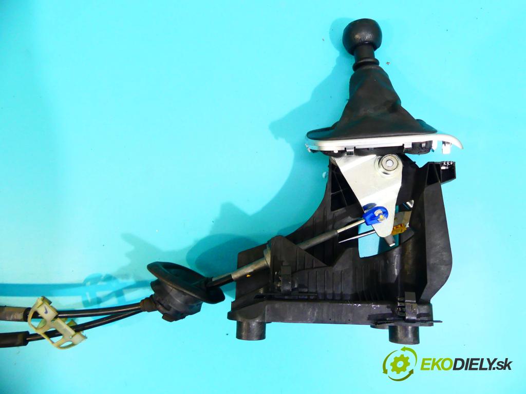 Citroen C4 II 2010-2017 1.6 hdi 111KM manual 82 kW 1560 cm3 5- Páka: Změny: stupeň,rýchlosť 9671748280 (Rýchlostné páky / kulisy)