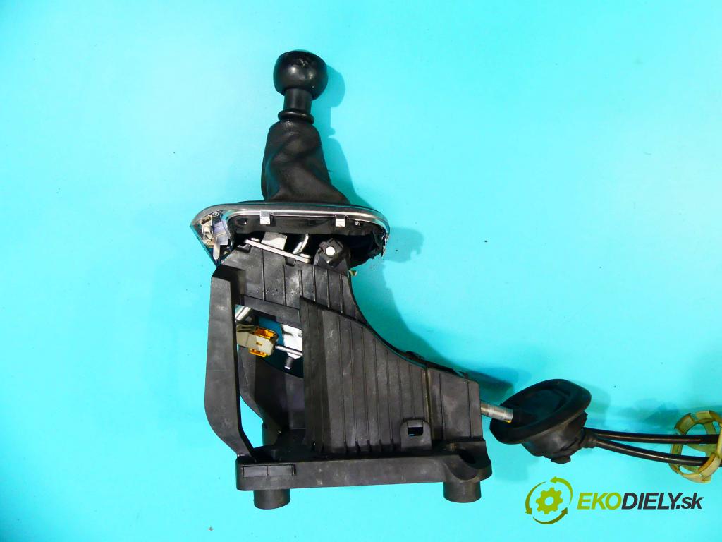 Citroen C4 II 2010-2017 1.6 hdi 111KM manual 82 kW 1560 cm3 5- Páka: Změny: stupeň,rýchlosť 9671748280 (Rýchlostné páky / kulisy)