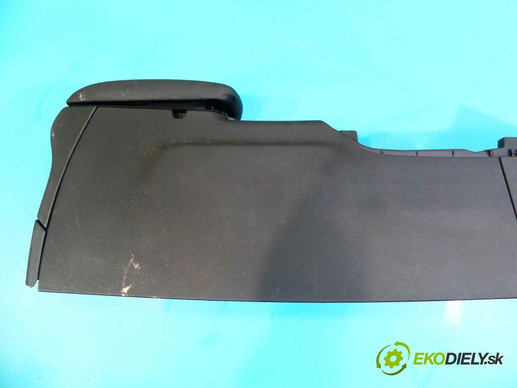 Citroen C4 II 2010-2017 1.6 hdi 111KM manual 82 kW 1560 cm3 5- operadlo 9672174077 (Lakťové opierky)