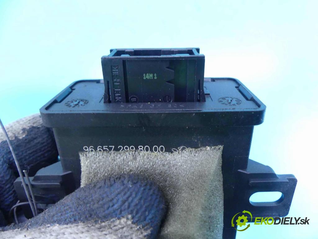 Citroen C4 II 2010-2017 1.6 hdi 111KM manual 82 kW 1560 cm3 5- modul riadiaca jednotka 966572998000 (Ostatné)