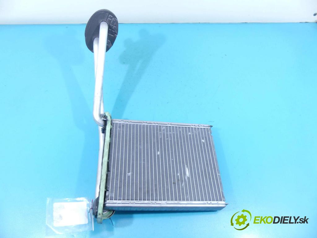 DS 4 2015-2020 1.6 hdi 120 hp automatic 88 kW 1560 cm3 5- radiátor T1014497T (Radiátory topení)