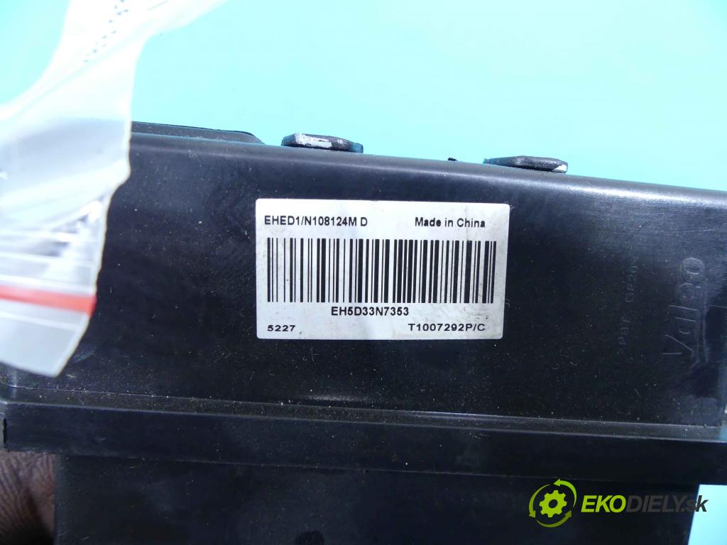 DS 4 2015-2020 1.6 hdi 120 hp automatic 88 kW 1560 cm3 5- radiátor T1002272M544 (Radiátory topení)